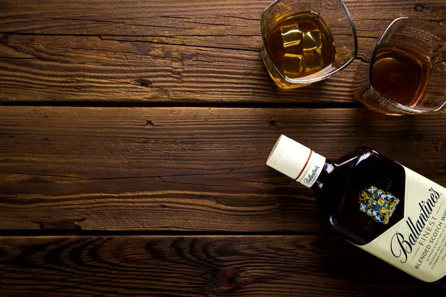 5 Best Sipping Bourbon Under $50 | Best Deal for the Money