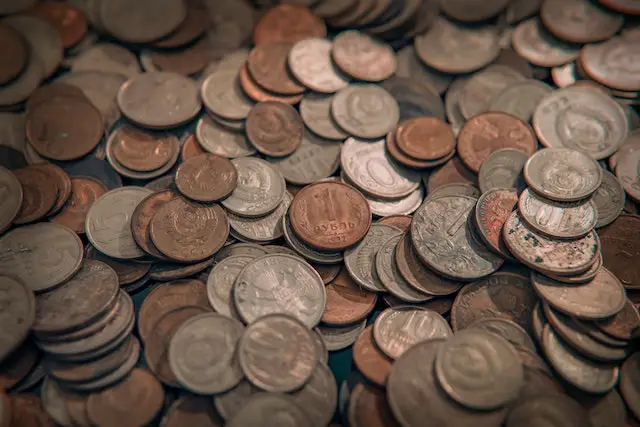 How Many Pennies Are in a Dollar?