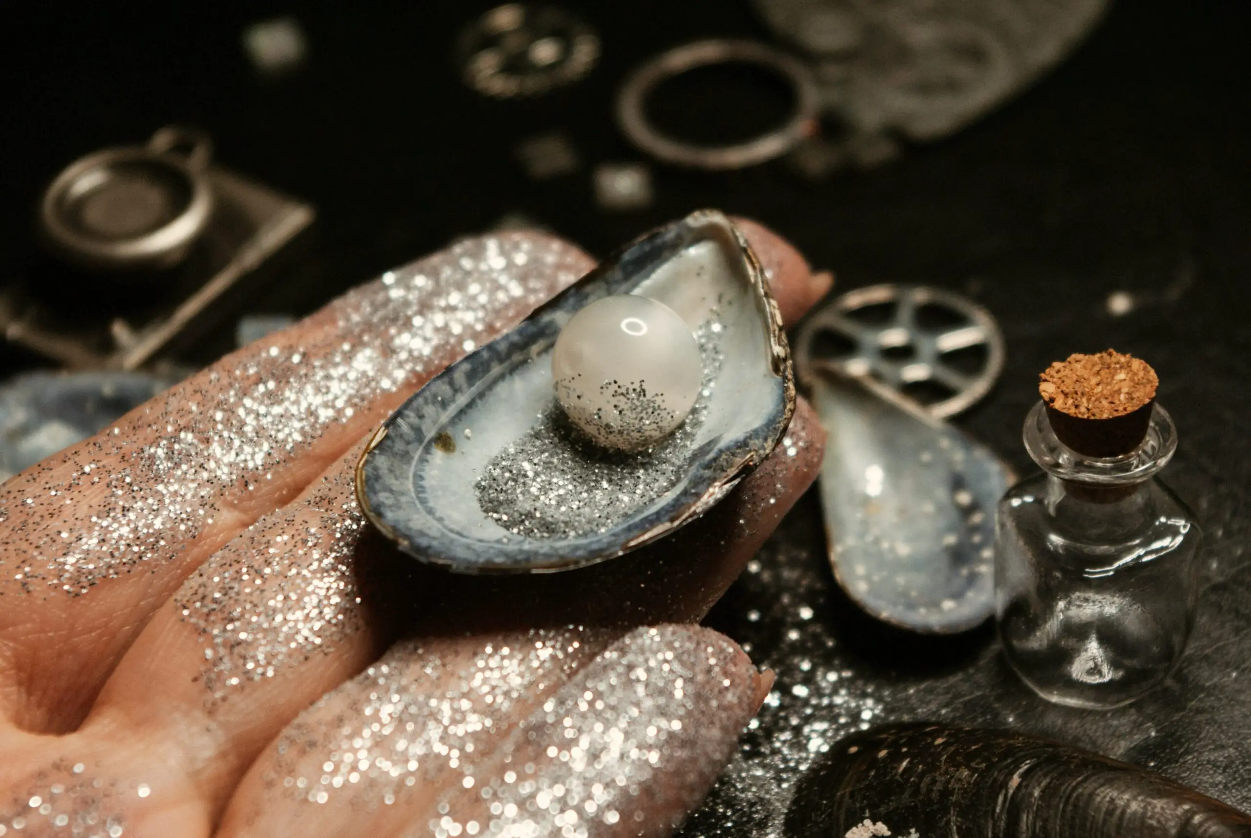 Do Clams Make Pearls?